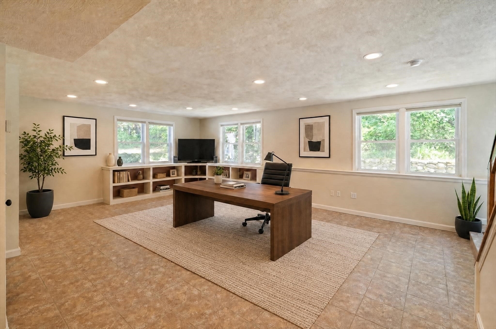 7 Banbury Dr.