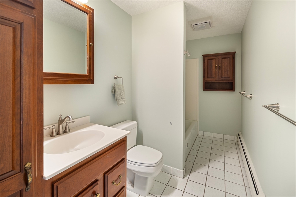 7 Banbury Dr.