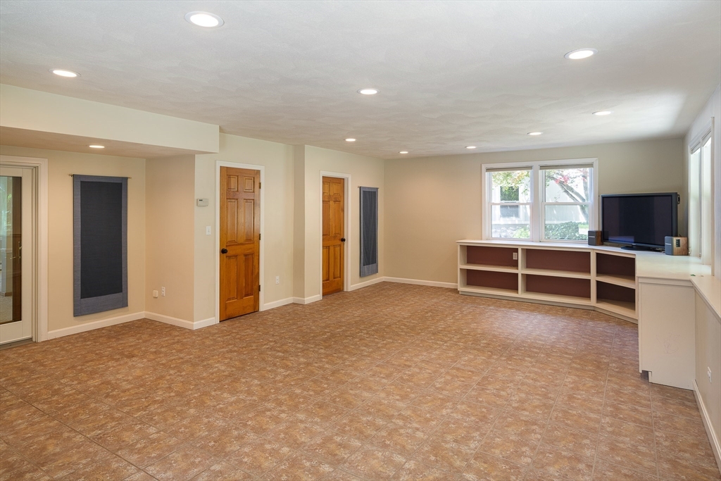 7 Banbury Dr.
