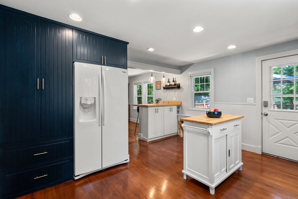 48 Cedar St