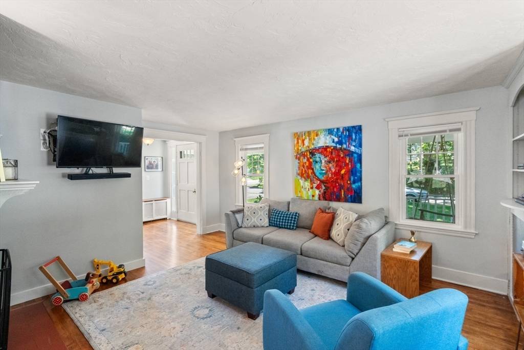 48 Cedar St