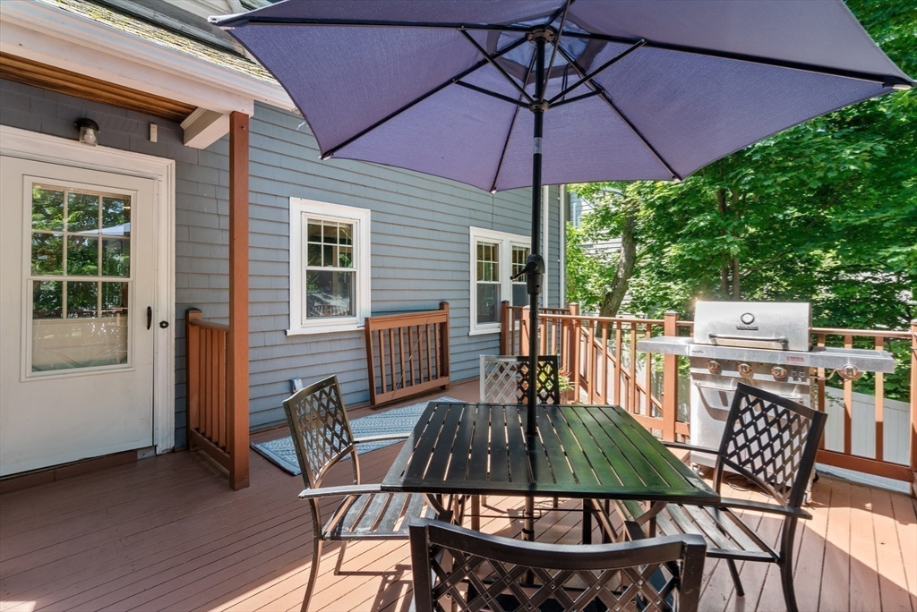 48 Cedar St
