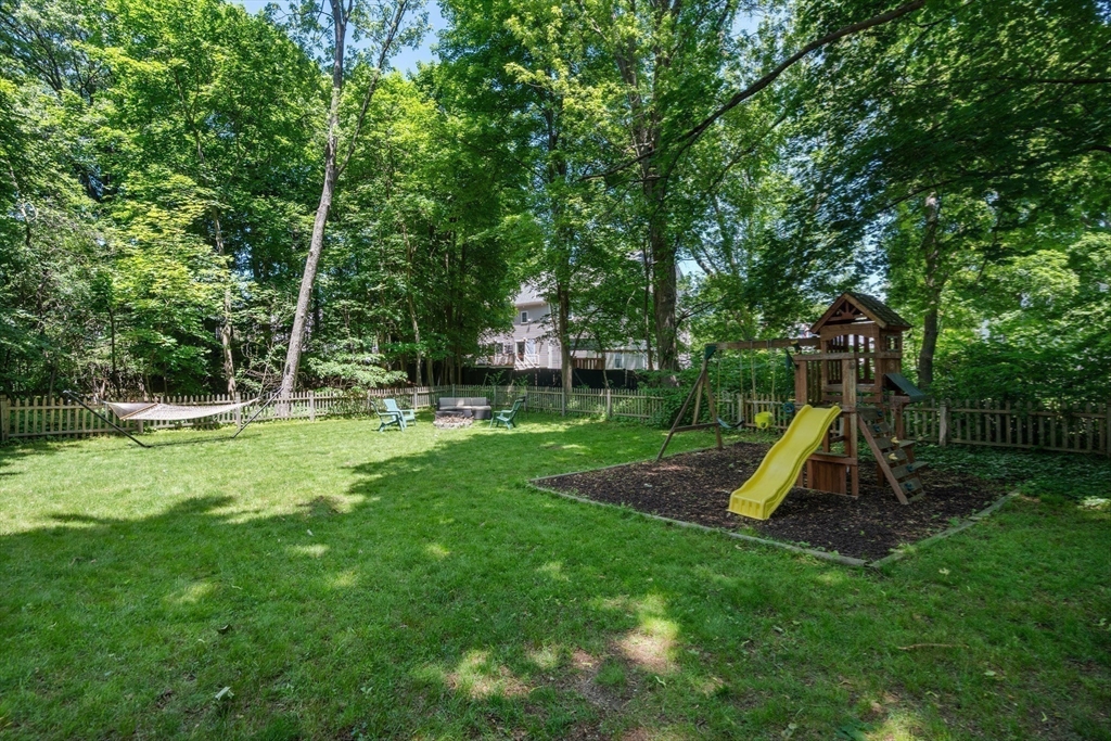 48 Cedar St