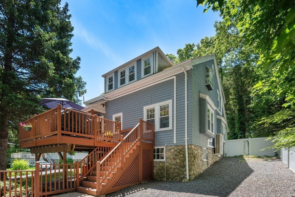 48 Cedar St