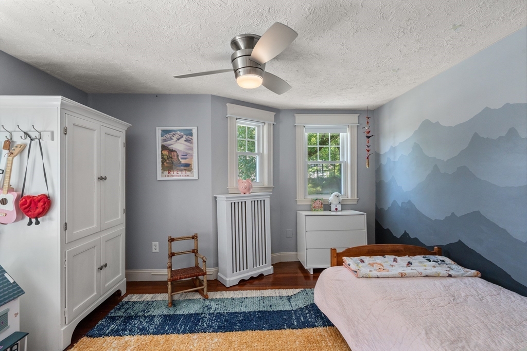 48 Cedar St