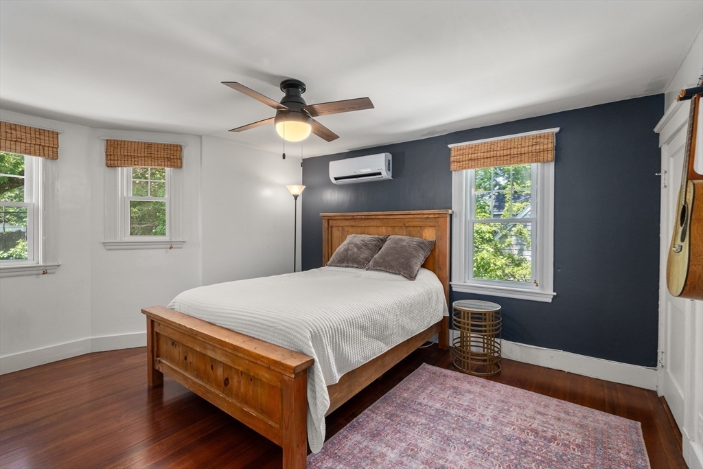 48 Cedar St