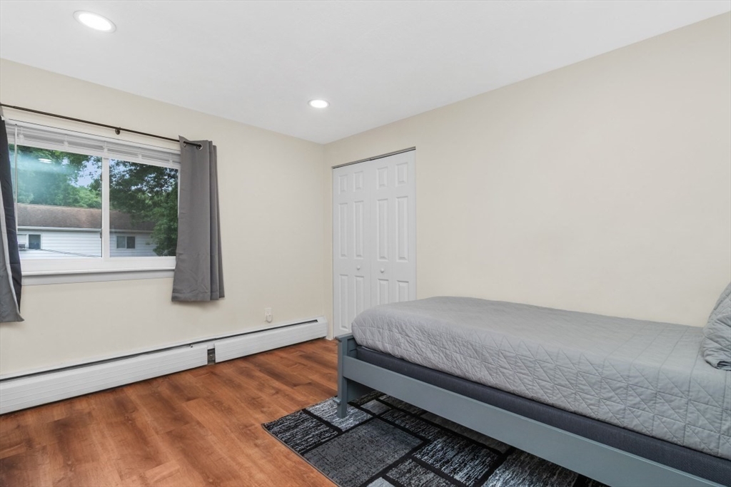 208 Bishop Dr # 208
