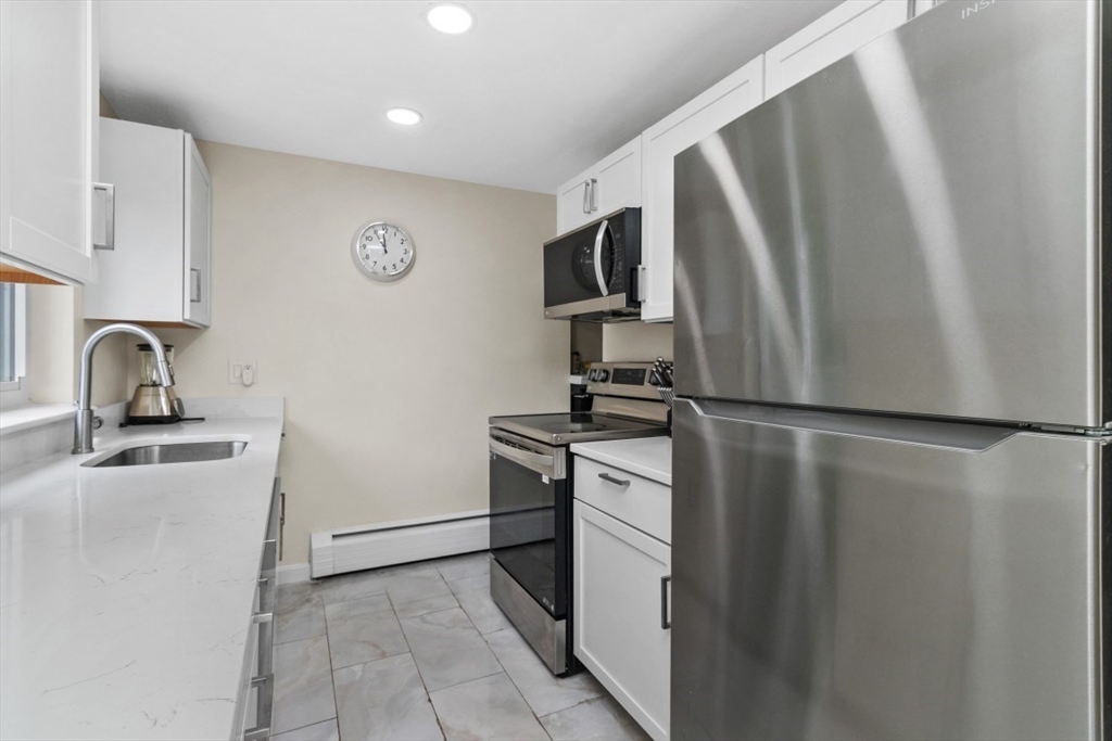 208 Bishop Dr # 208