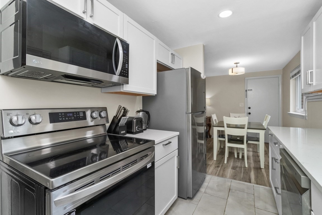 208 Bishop Dr # 208