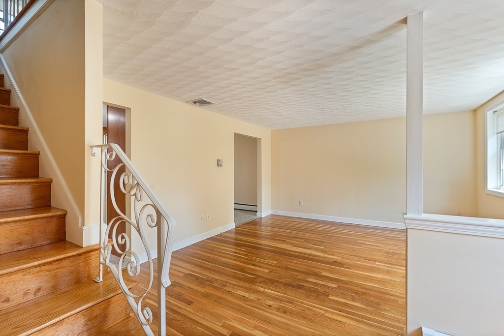 15 Walnut St. # 15