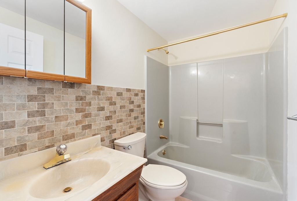 49R Ashton St. # 49R