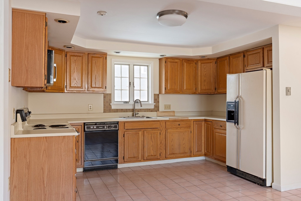 49R Ashton St. # 49R