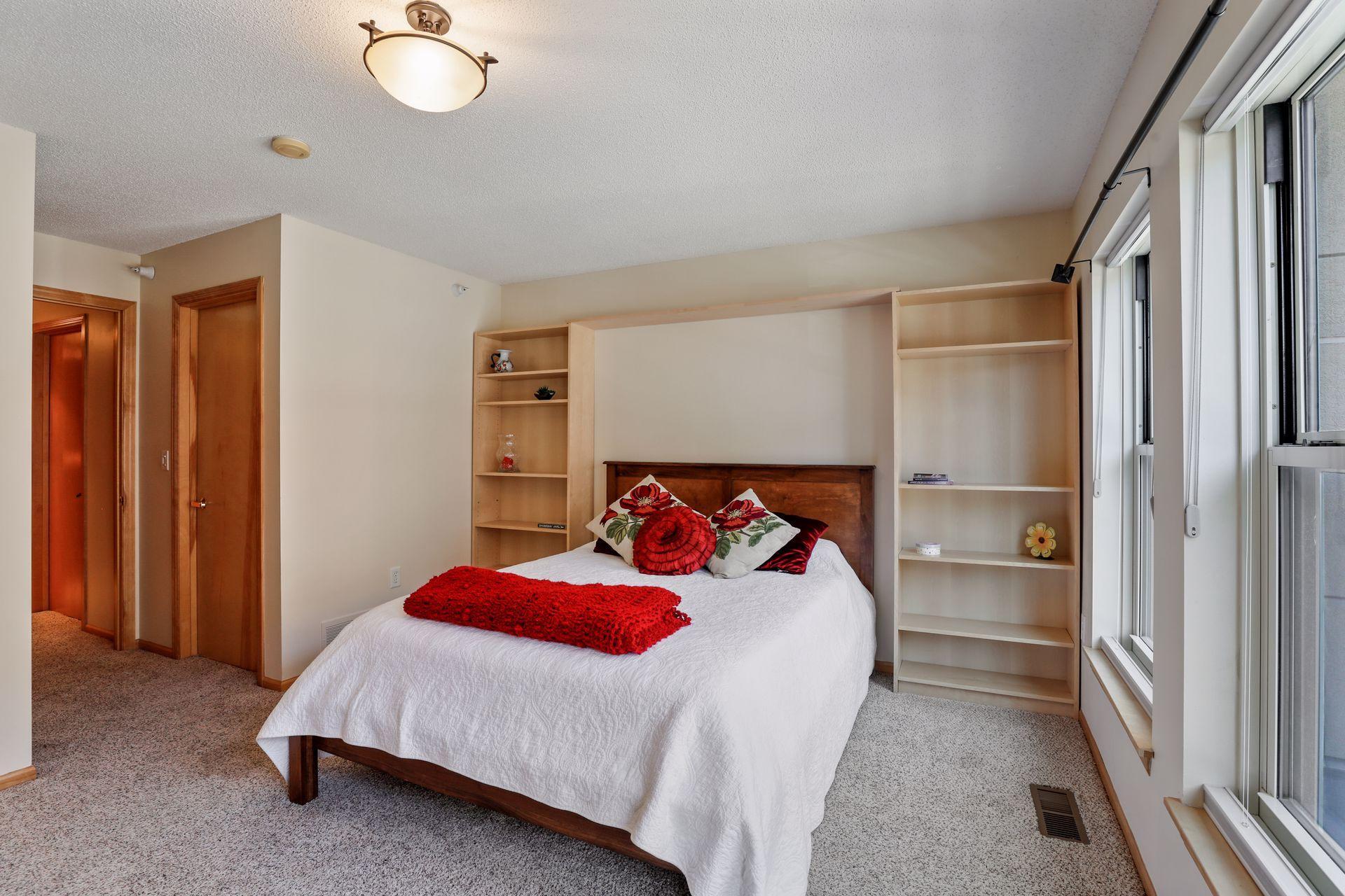 560 N 2nd Street Unit: 140