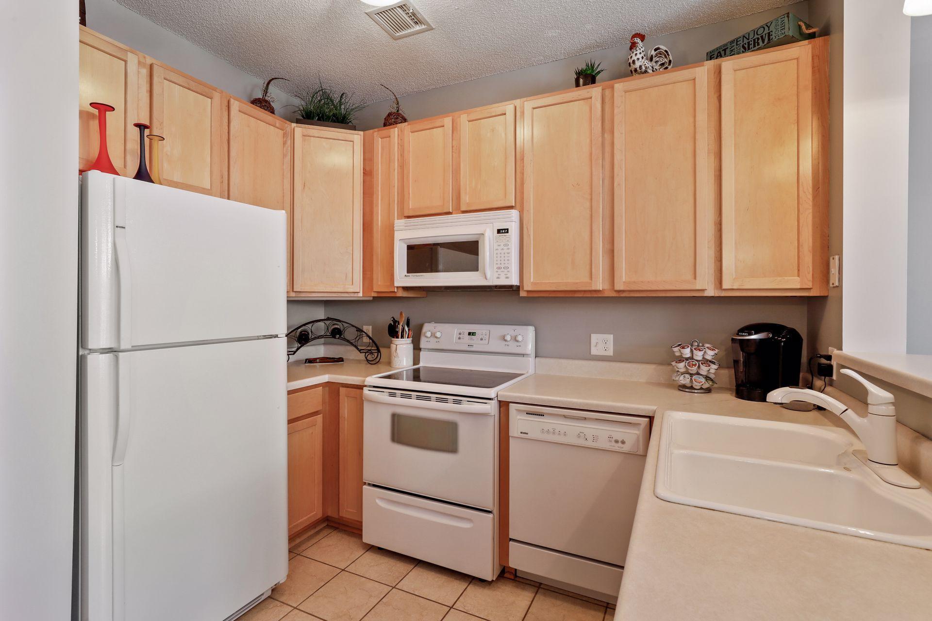 560 N 2nd Street Unit: 140