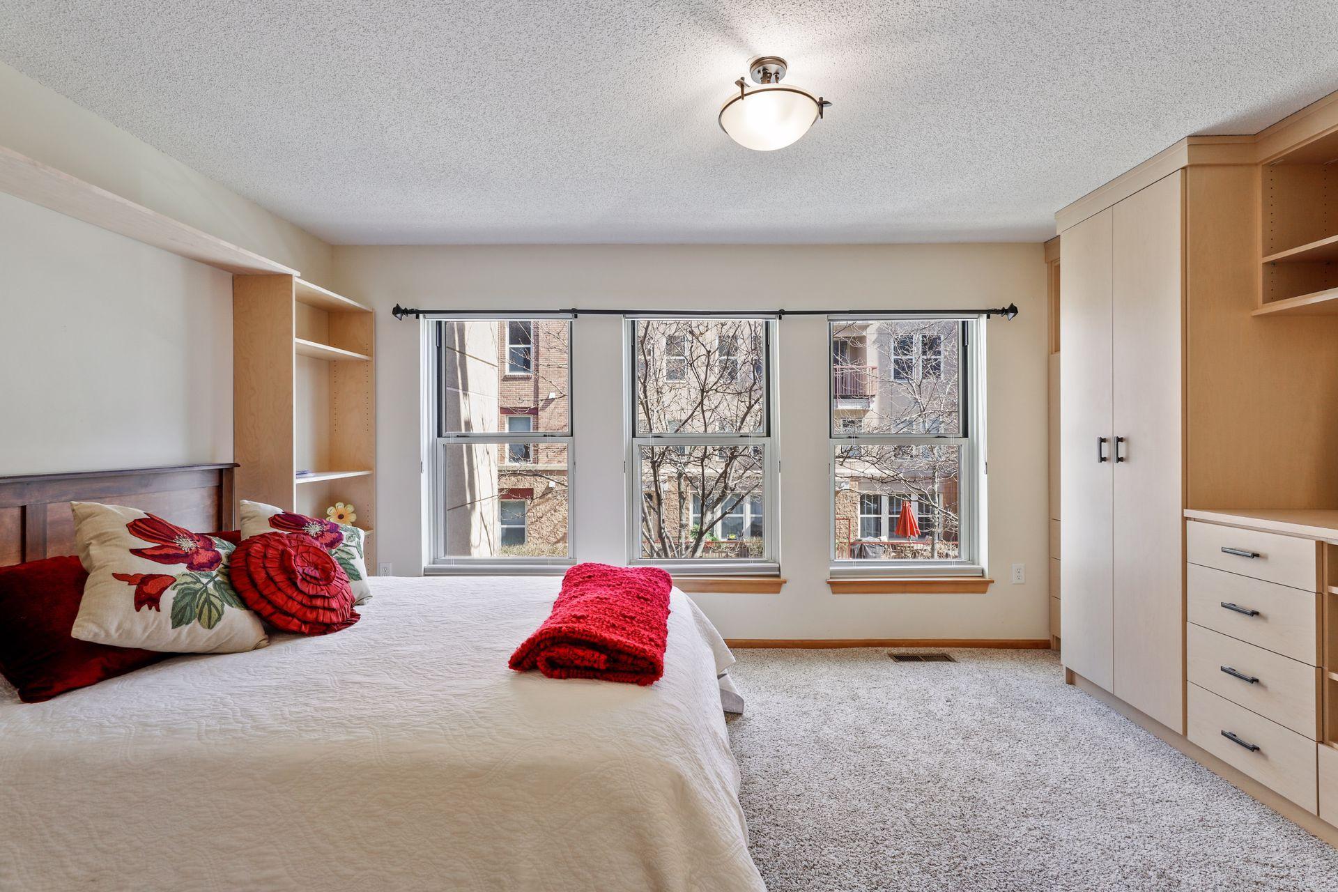 560 N 2nd Street Unit: 140