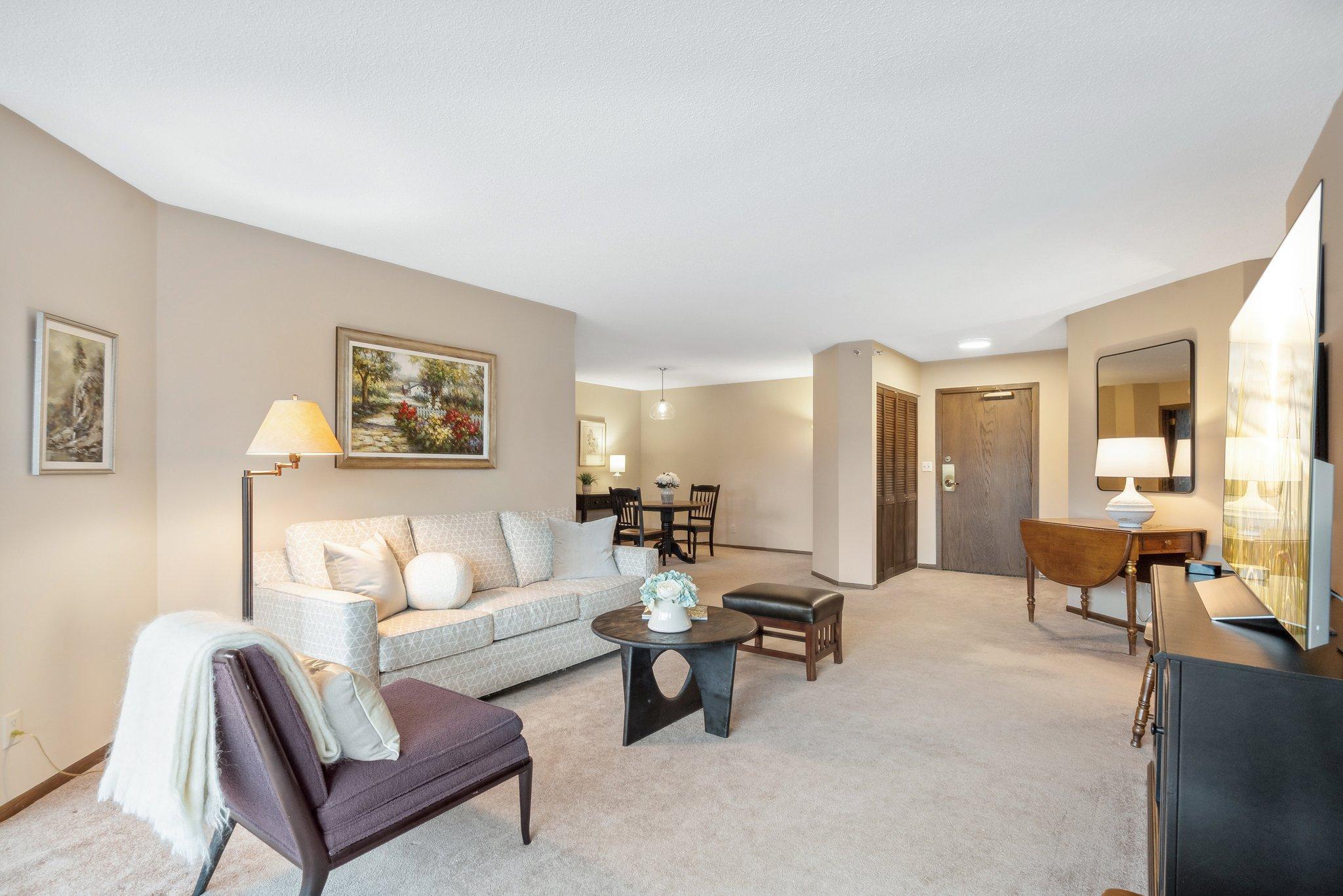 6566 France Avenue S Unit: 307