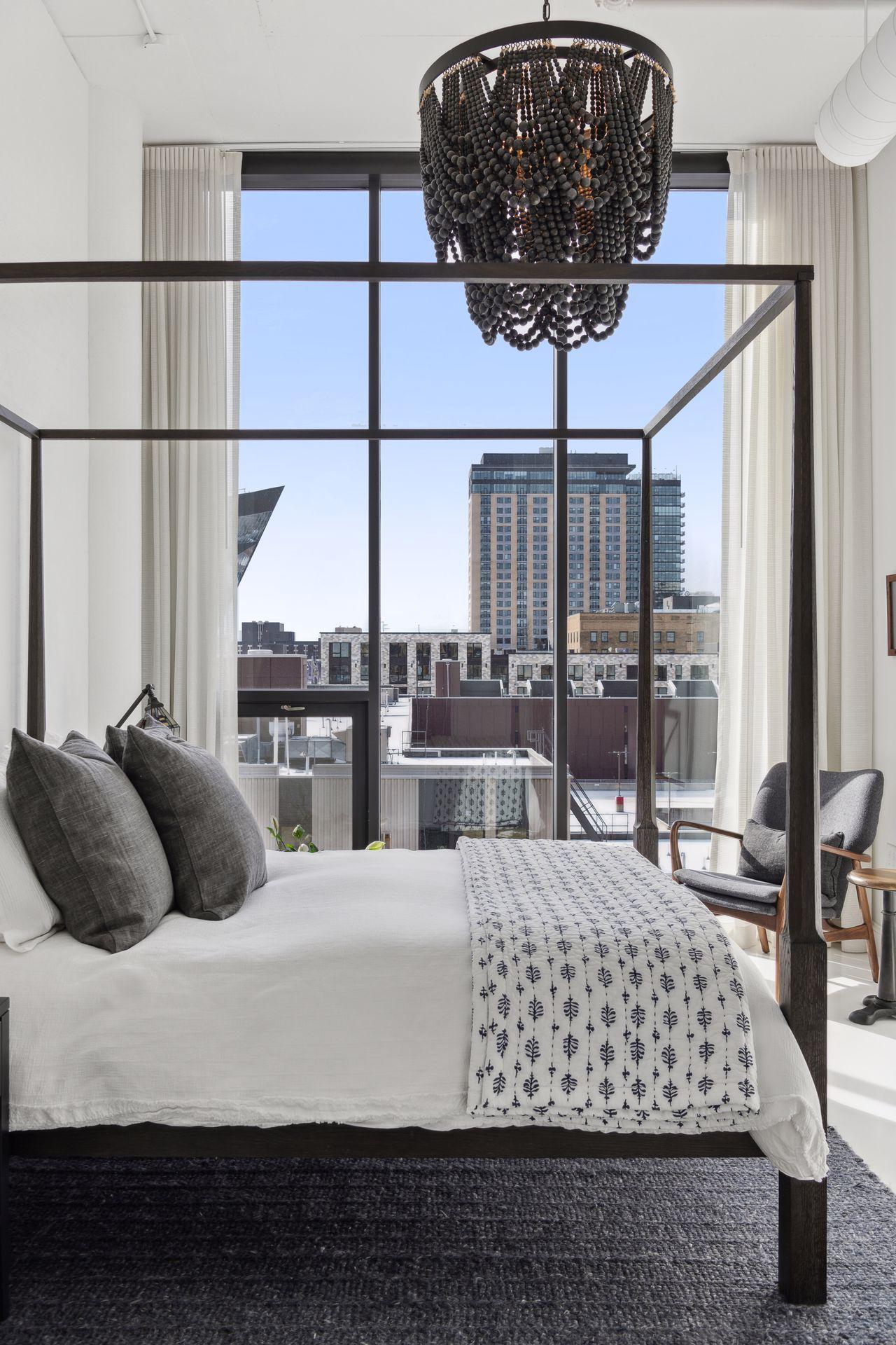 750 S 2nd Street Unit: 604