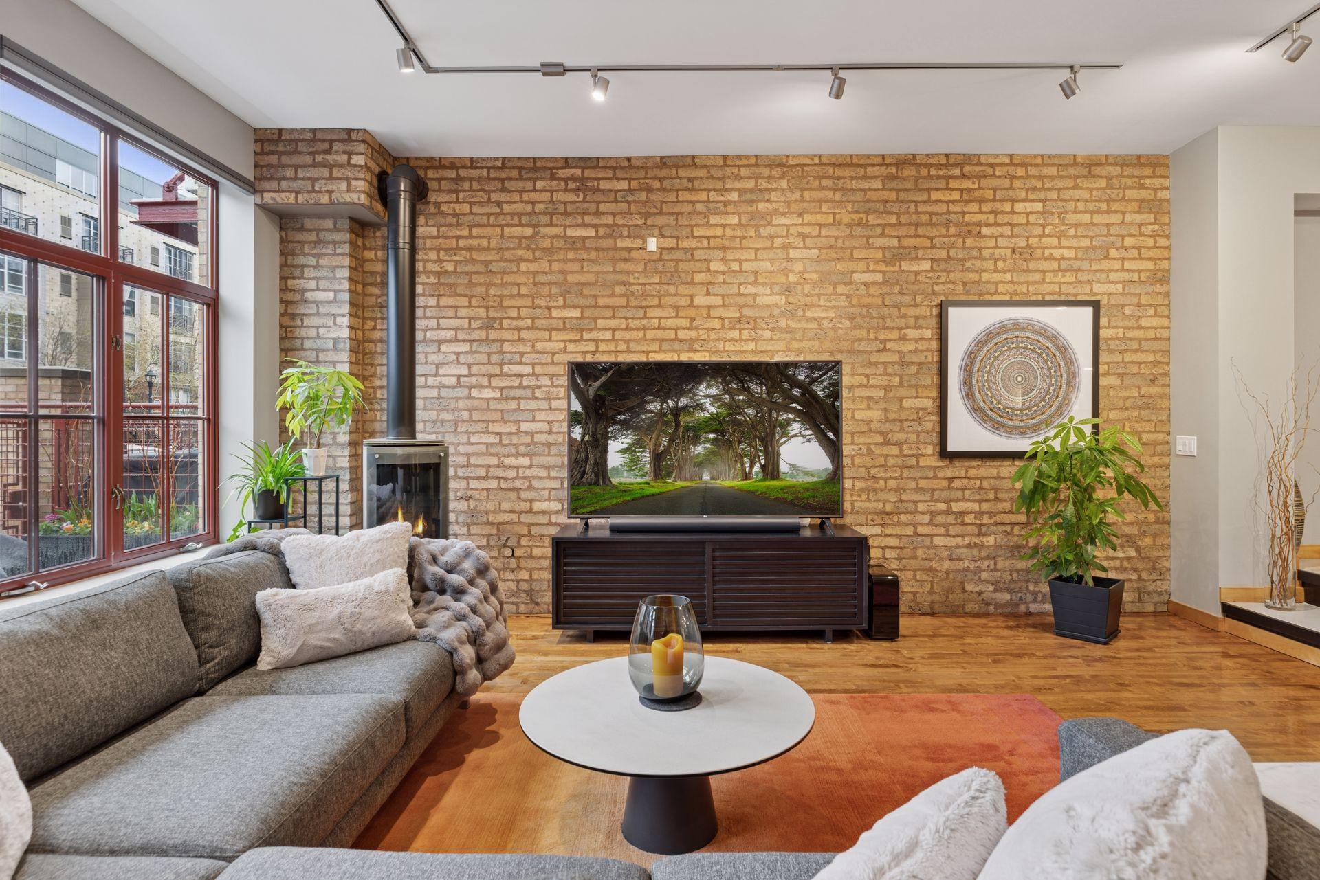 600 S 2nd Street Unit: S104