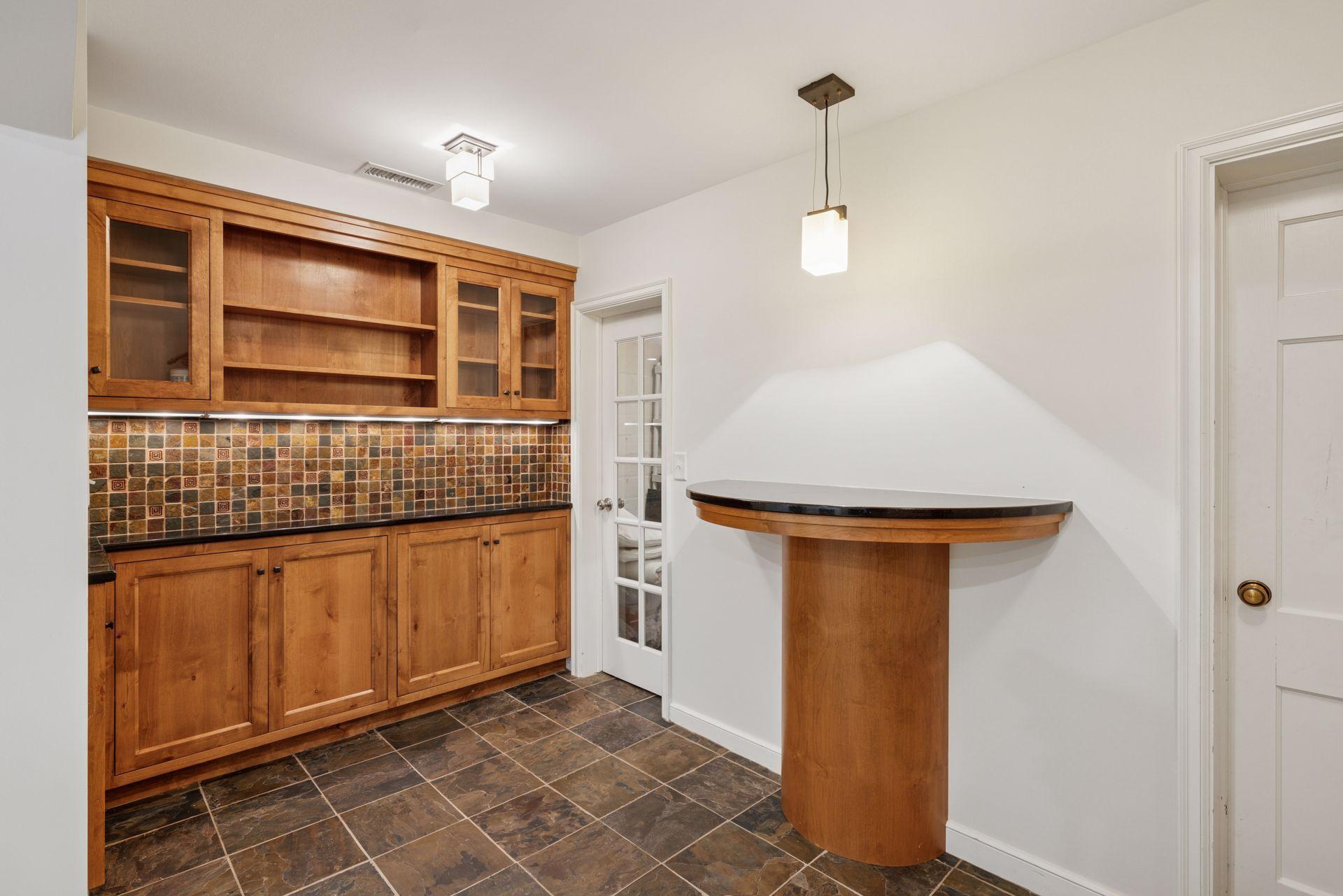 512 Janalyn Circle
