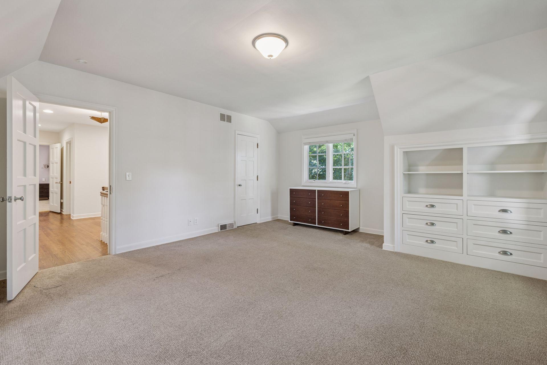 512 Janalyn Circle