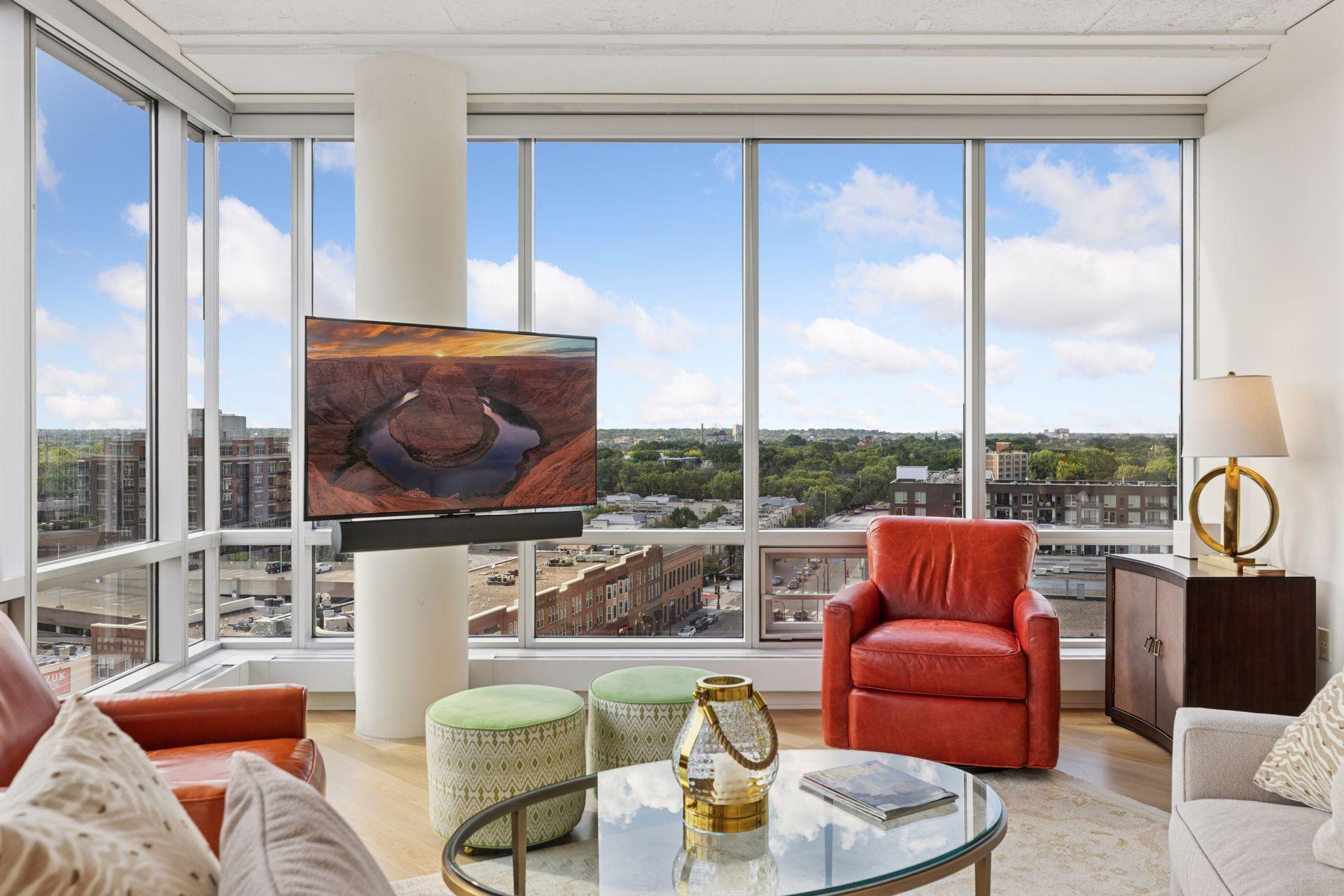 45 University Avenue SE Unit: 904