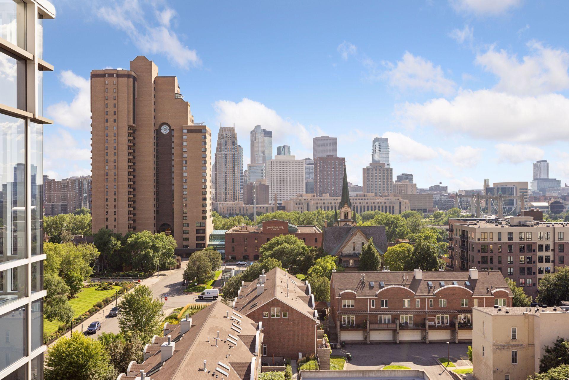 45 University Avenue SE Unit: 904