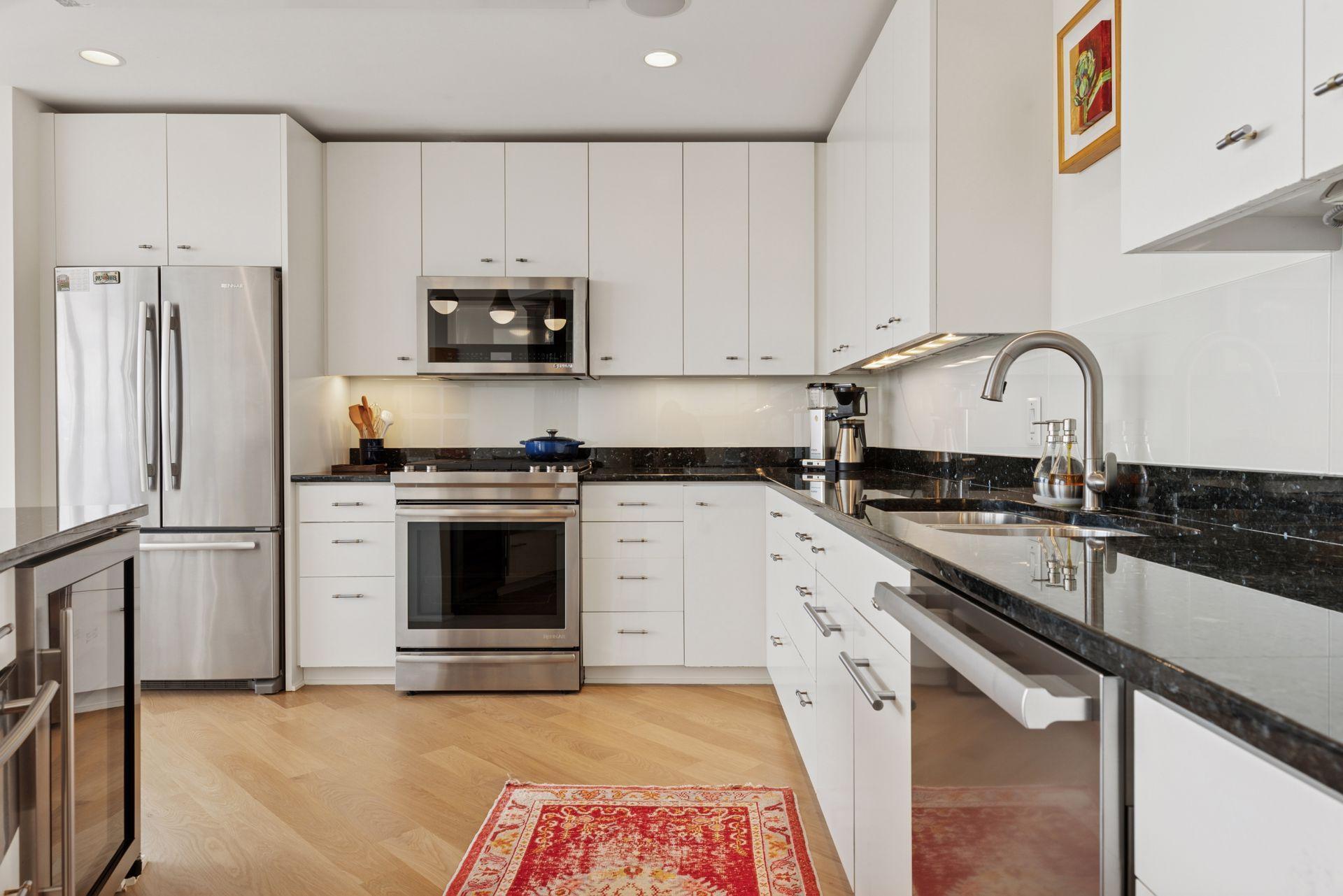 45 University Avenue SE Unit: 904