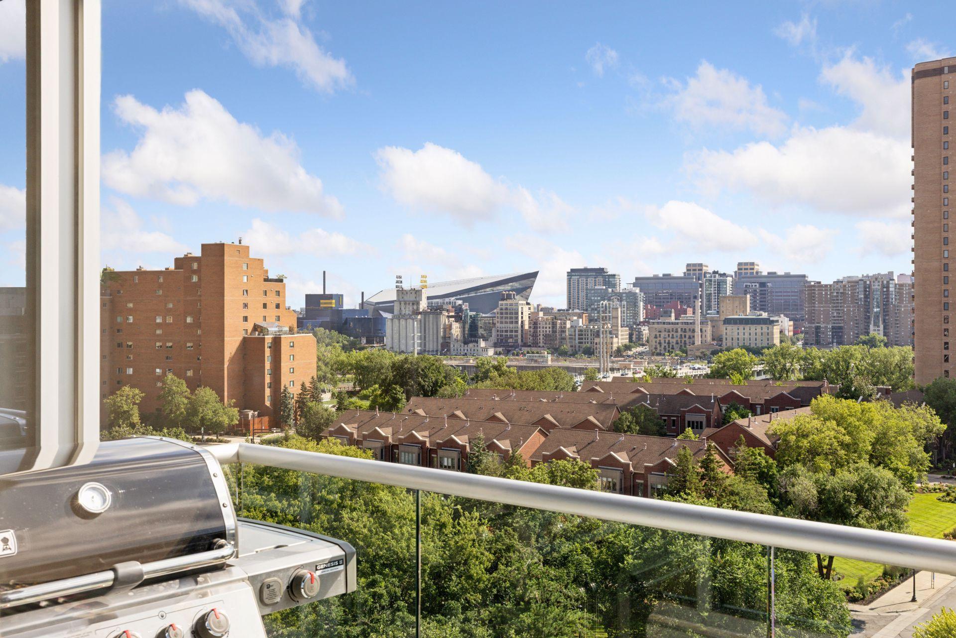 45 University Avenue SE Unit: 904