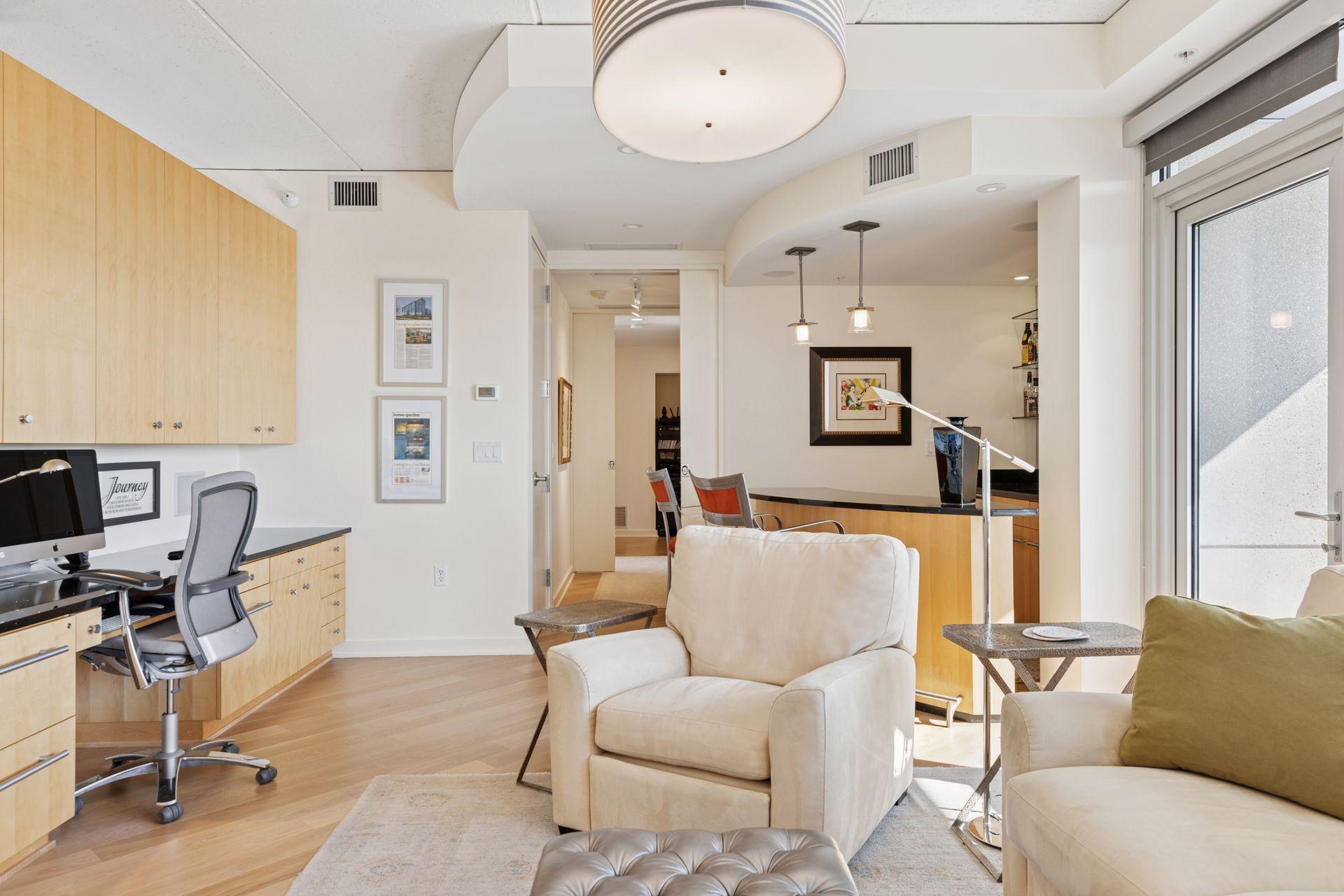 45 University Avenue SE Unit: 904