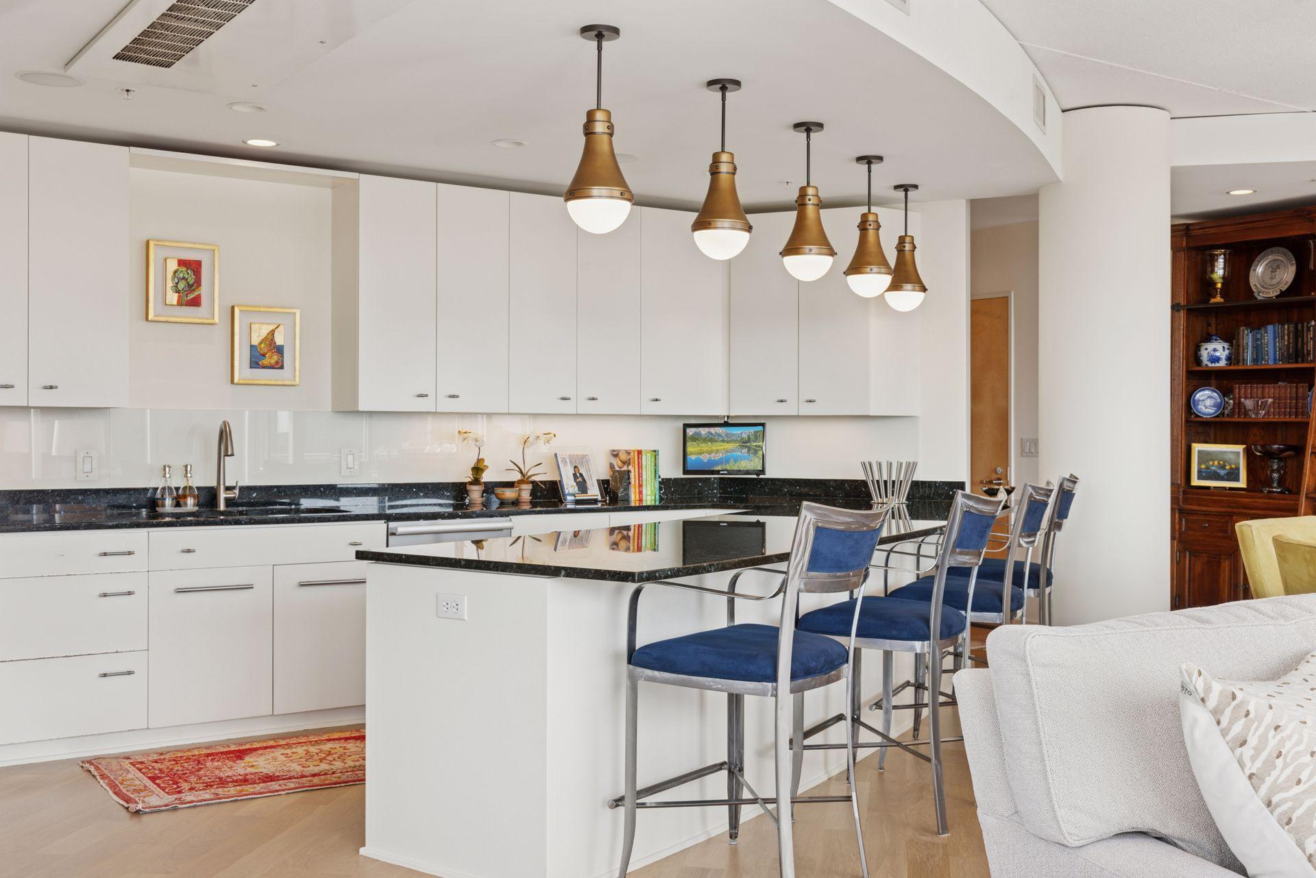 45 University Avenue SE Unit: 904