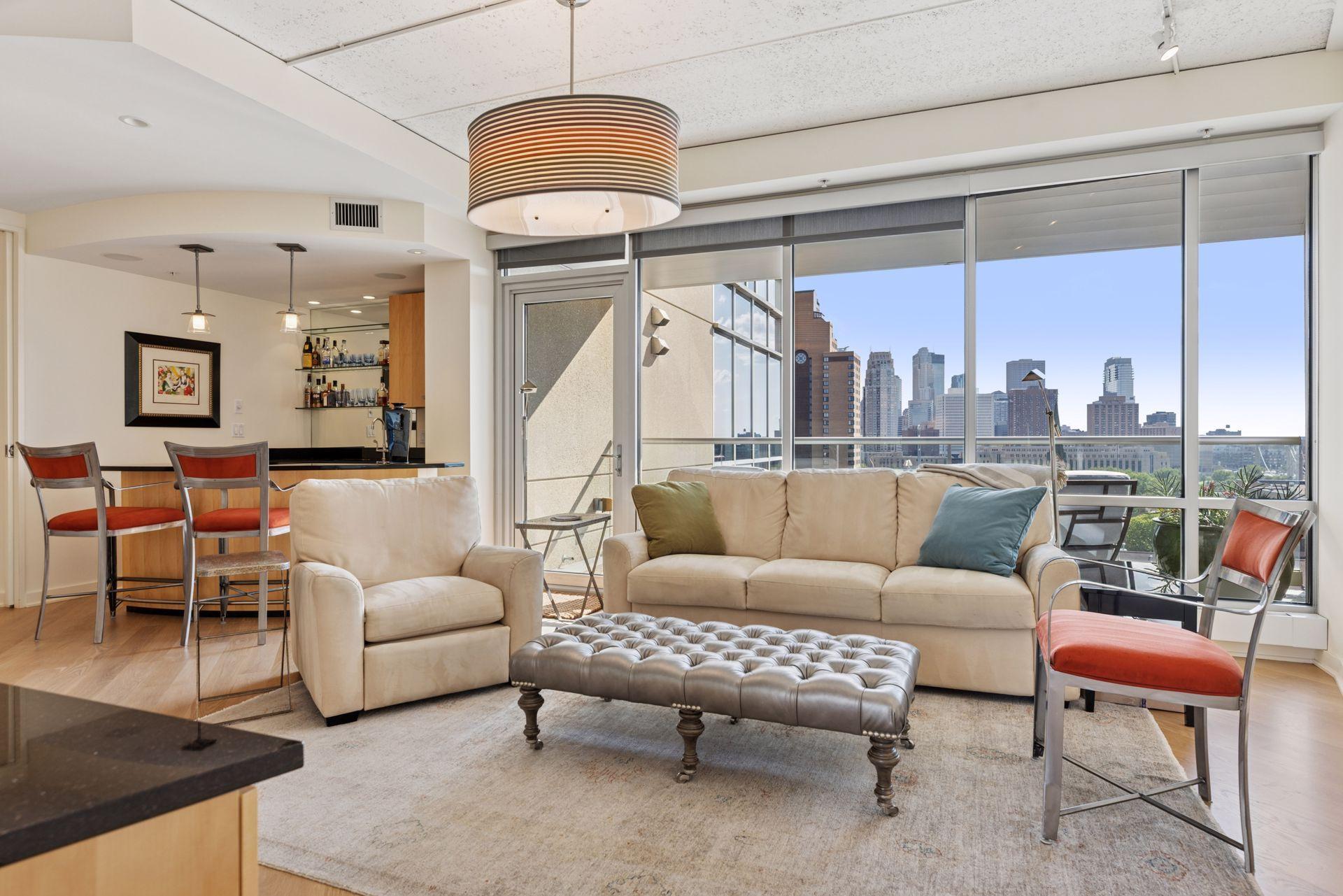 45 University Avenue SE Unit: 904