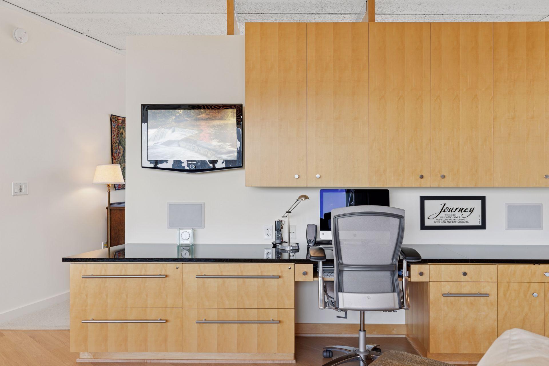 45 University Avenue SE Unit: 904