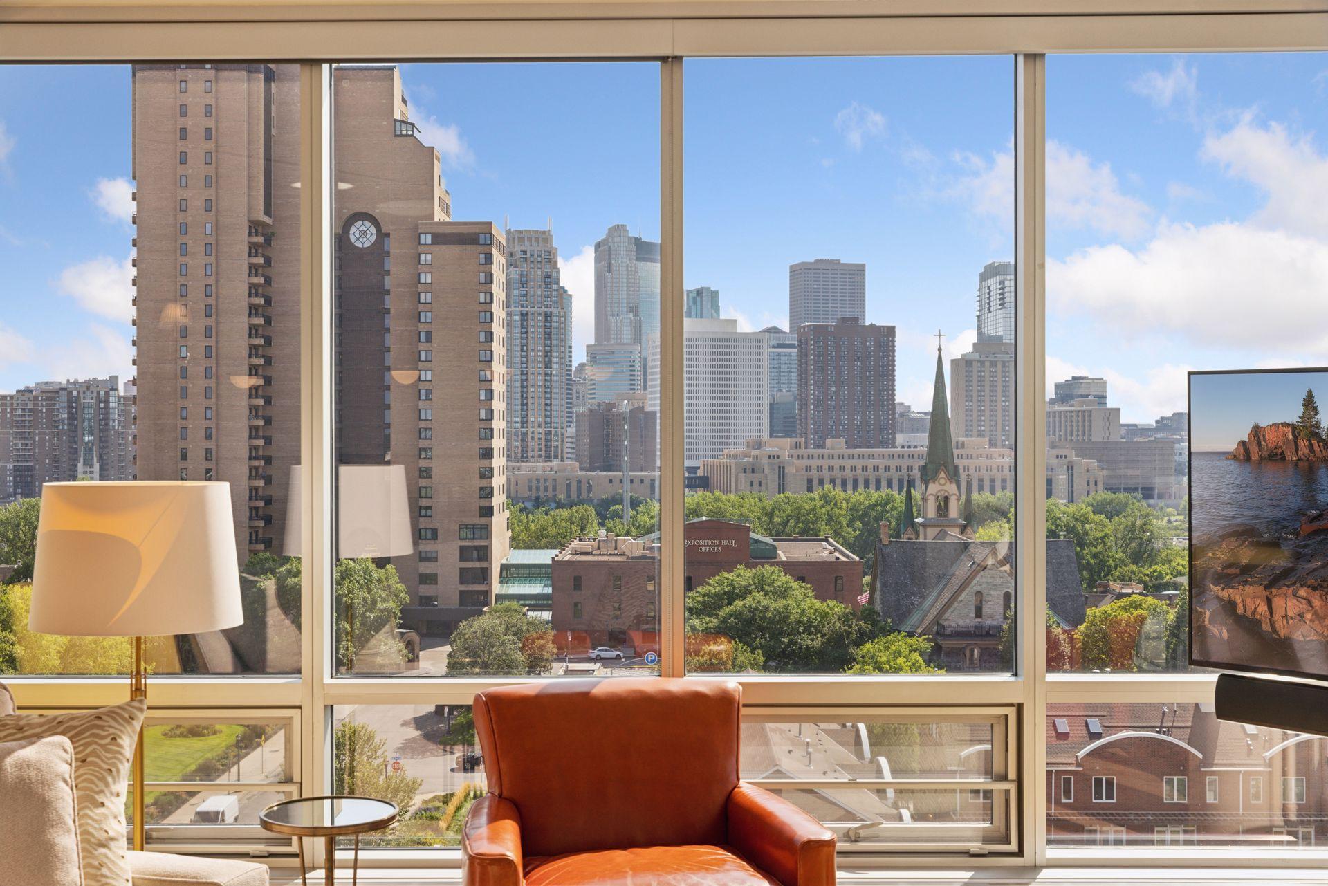 45 University Avenue SE Unit: 904