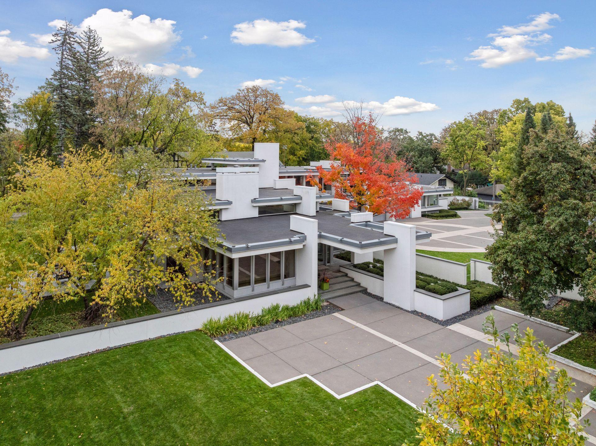 4855 E Lake Harriet Parkway