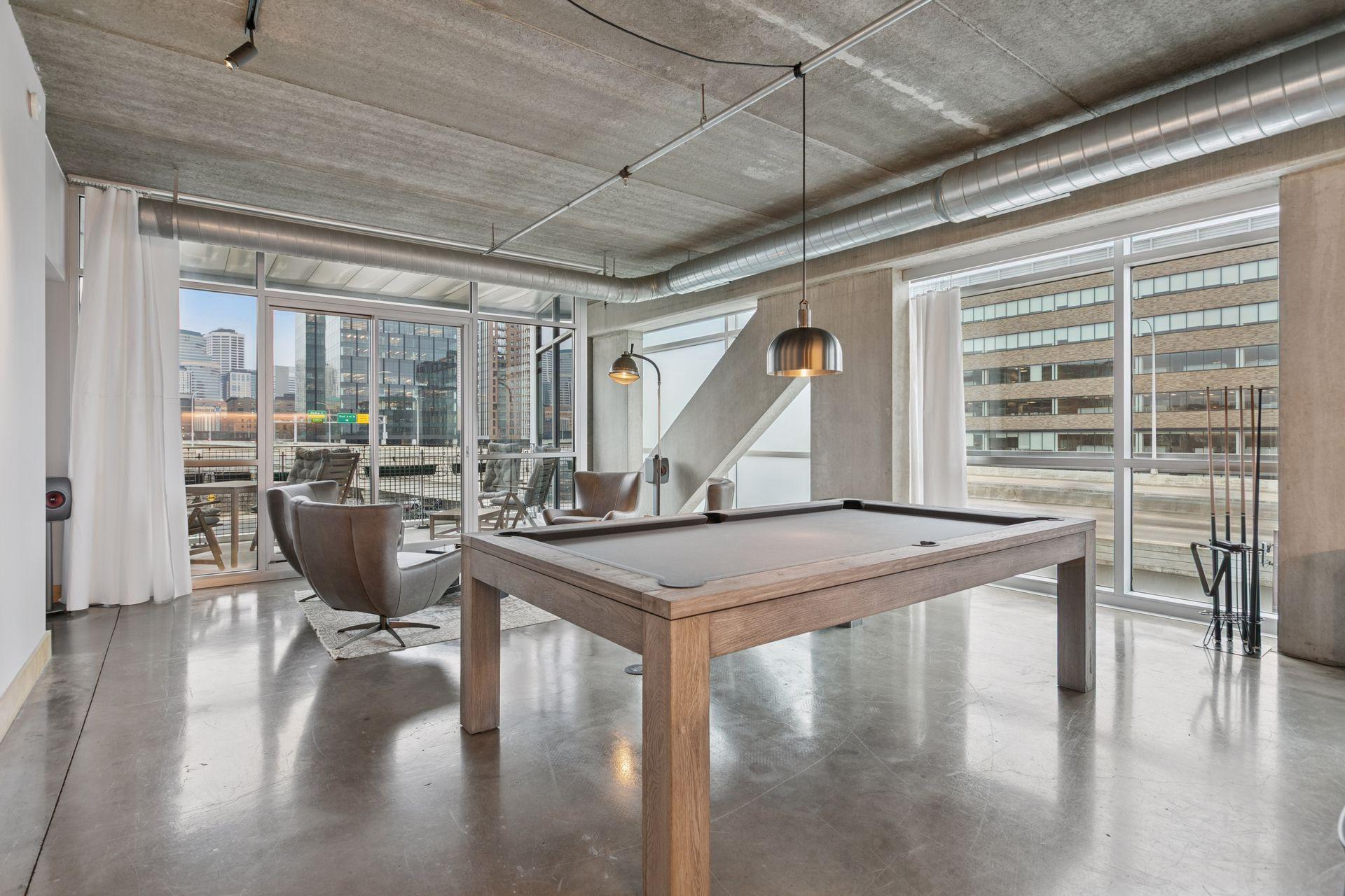 345 6th Avenue N Unit: 405