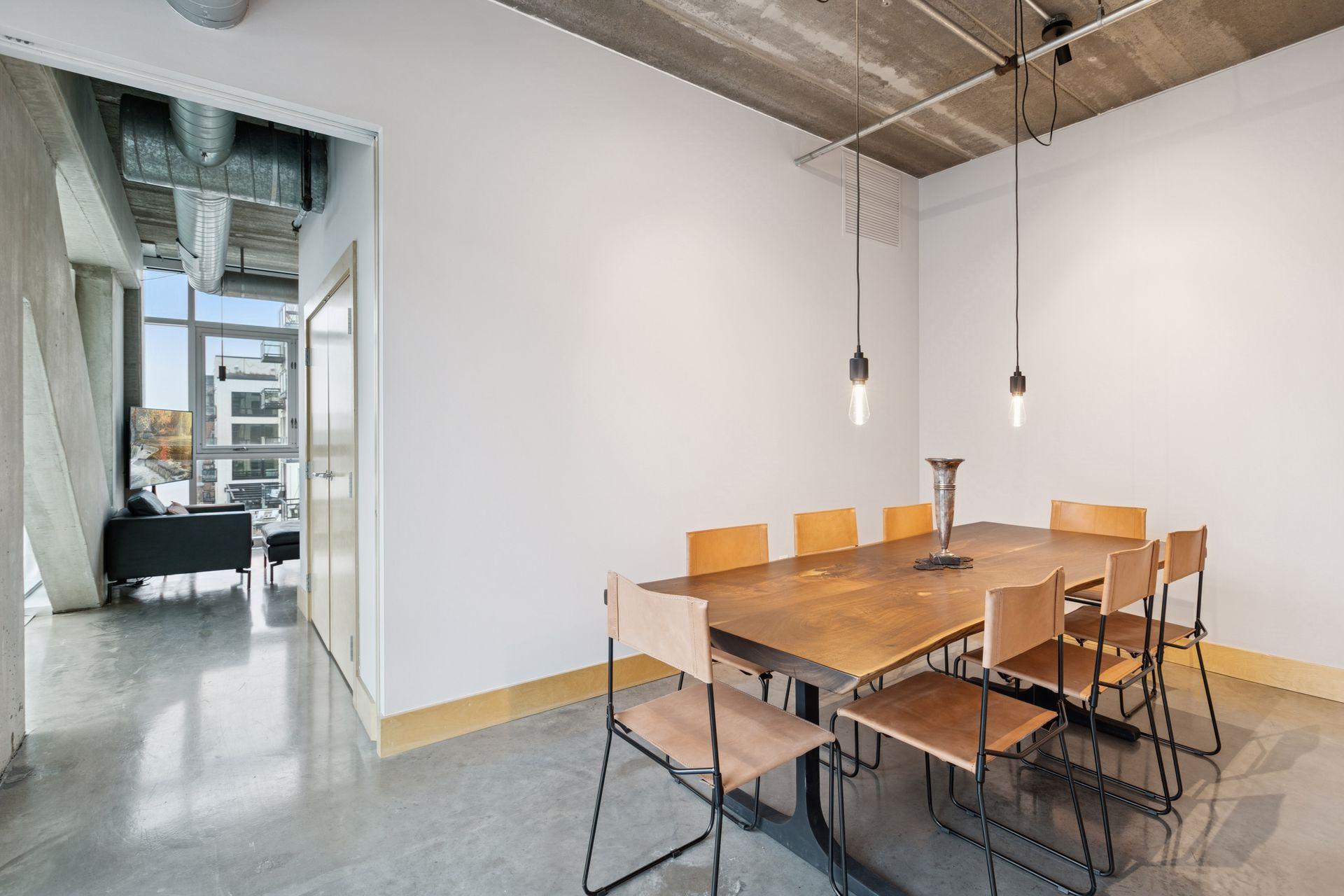 345 6th Avenue N Unit: 405