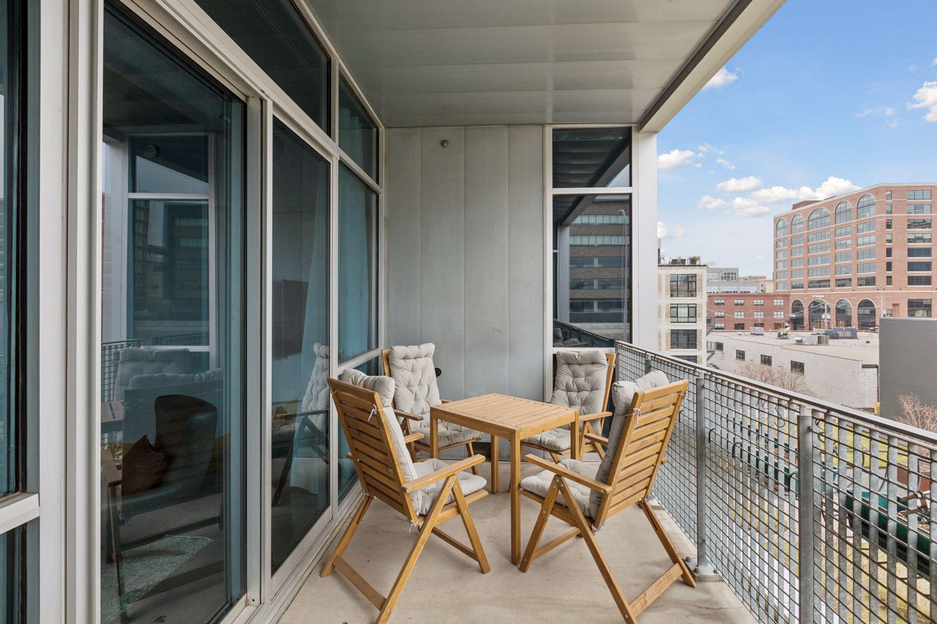 345 6th Avenue N Unit: 405