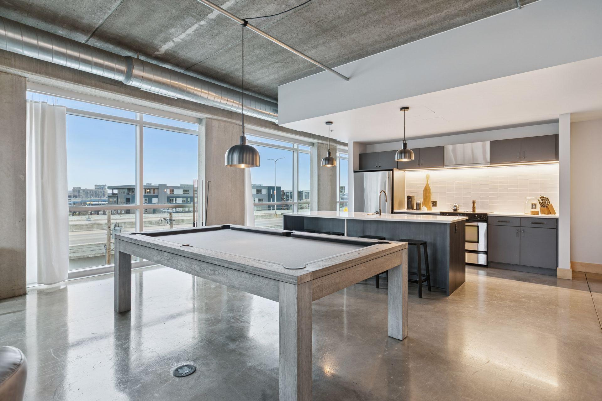 345 6th Avenue N Unit: 405