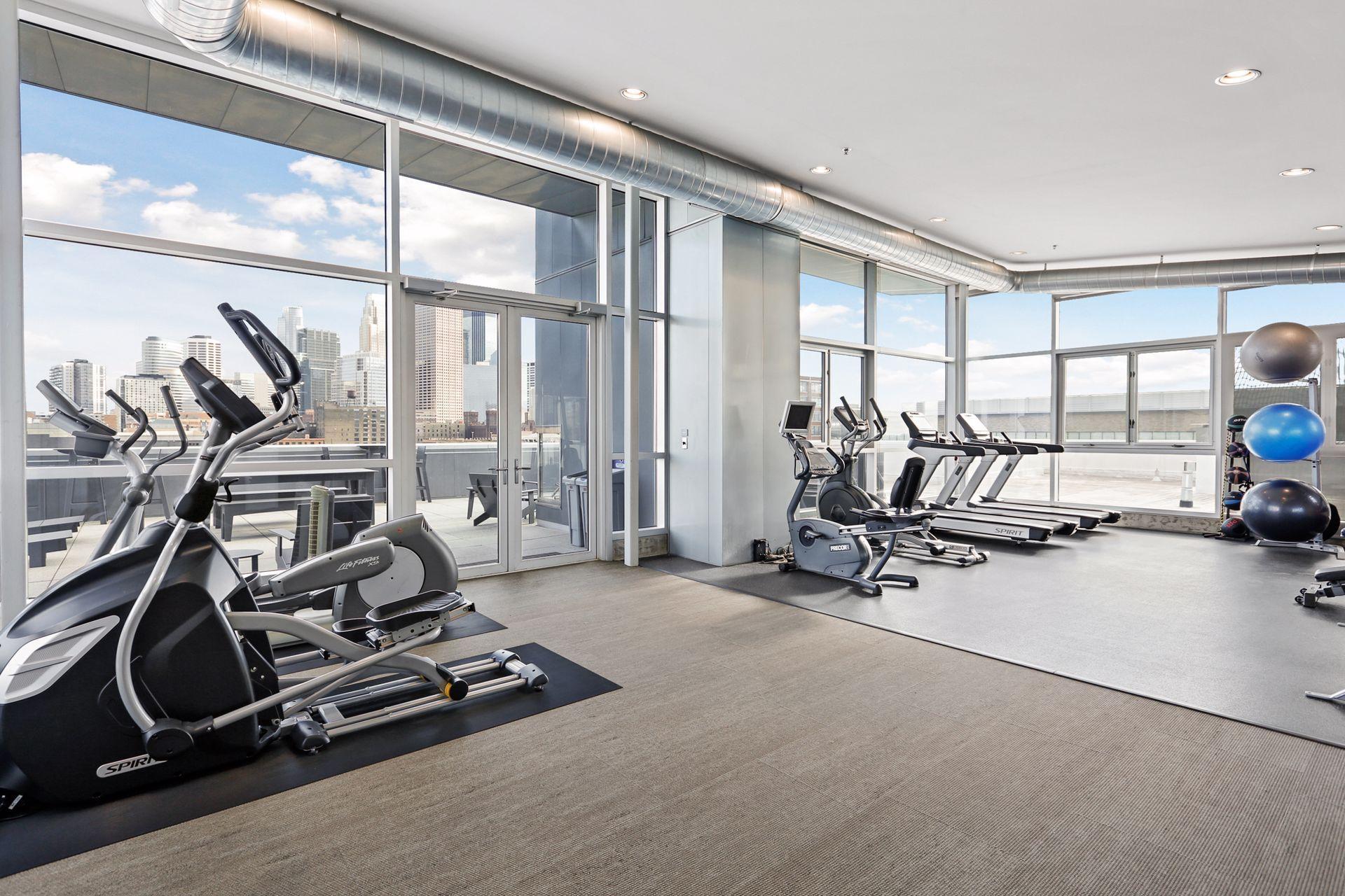 345 6th Avenue N Unit: 405