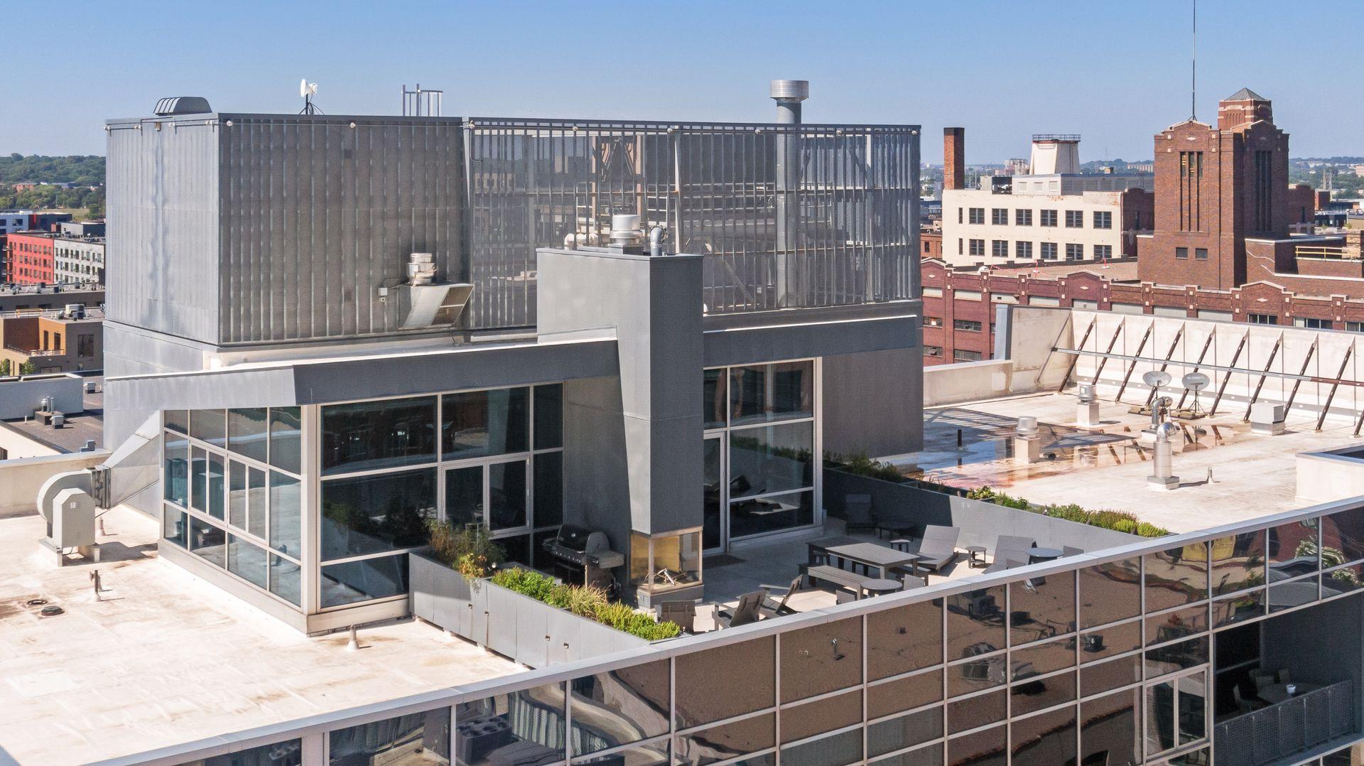 345 6th Avenue N Unit: 405