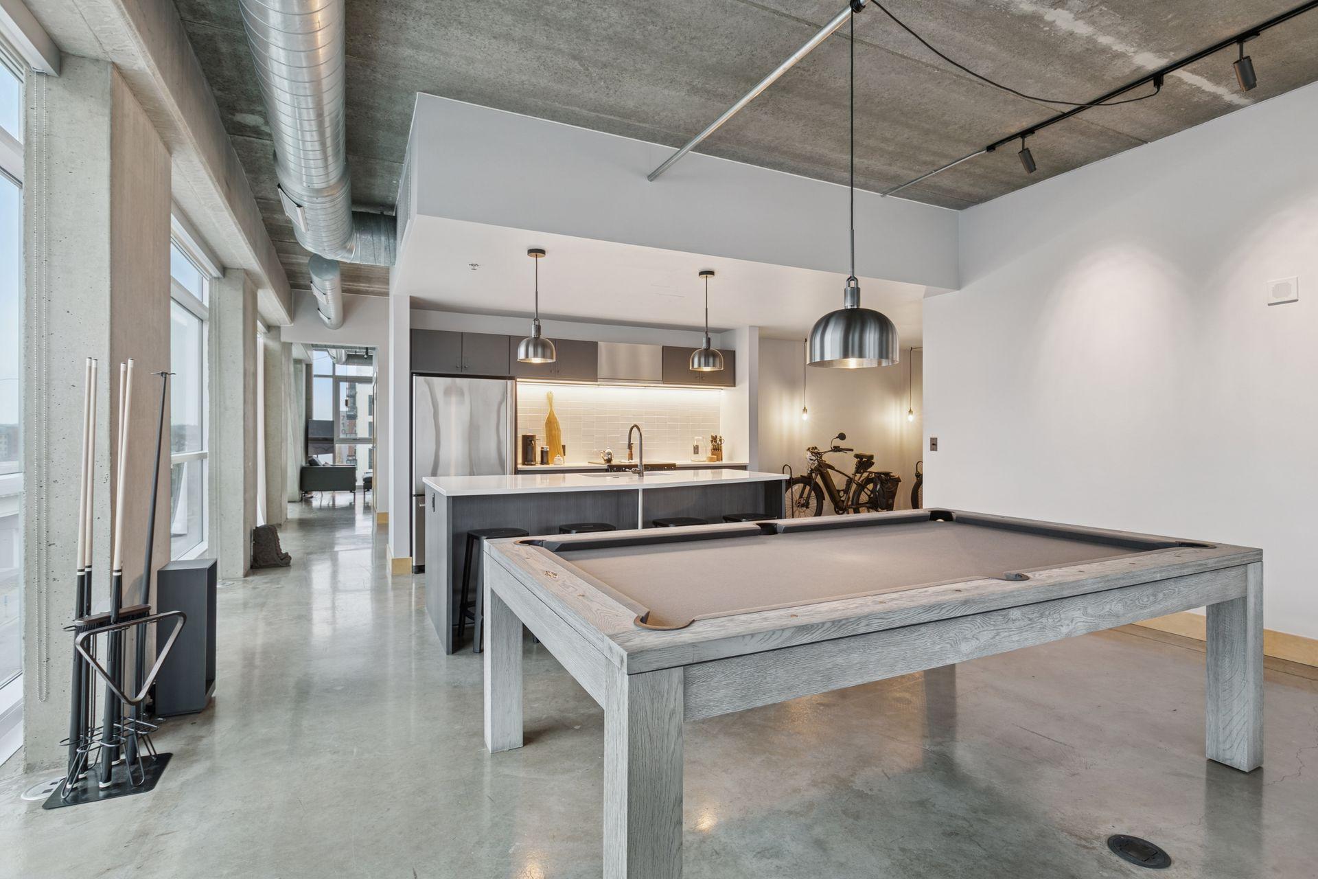 345 6th Avenue N Unit: 405