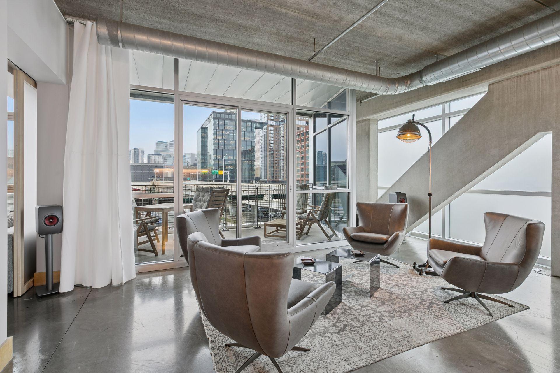 345 6th Avenue N Unit: 405
