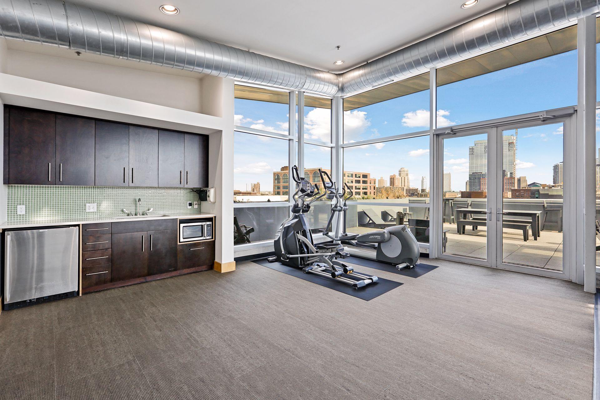 345 6th Avenue N Unit: 405