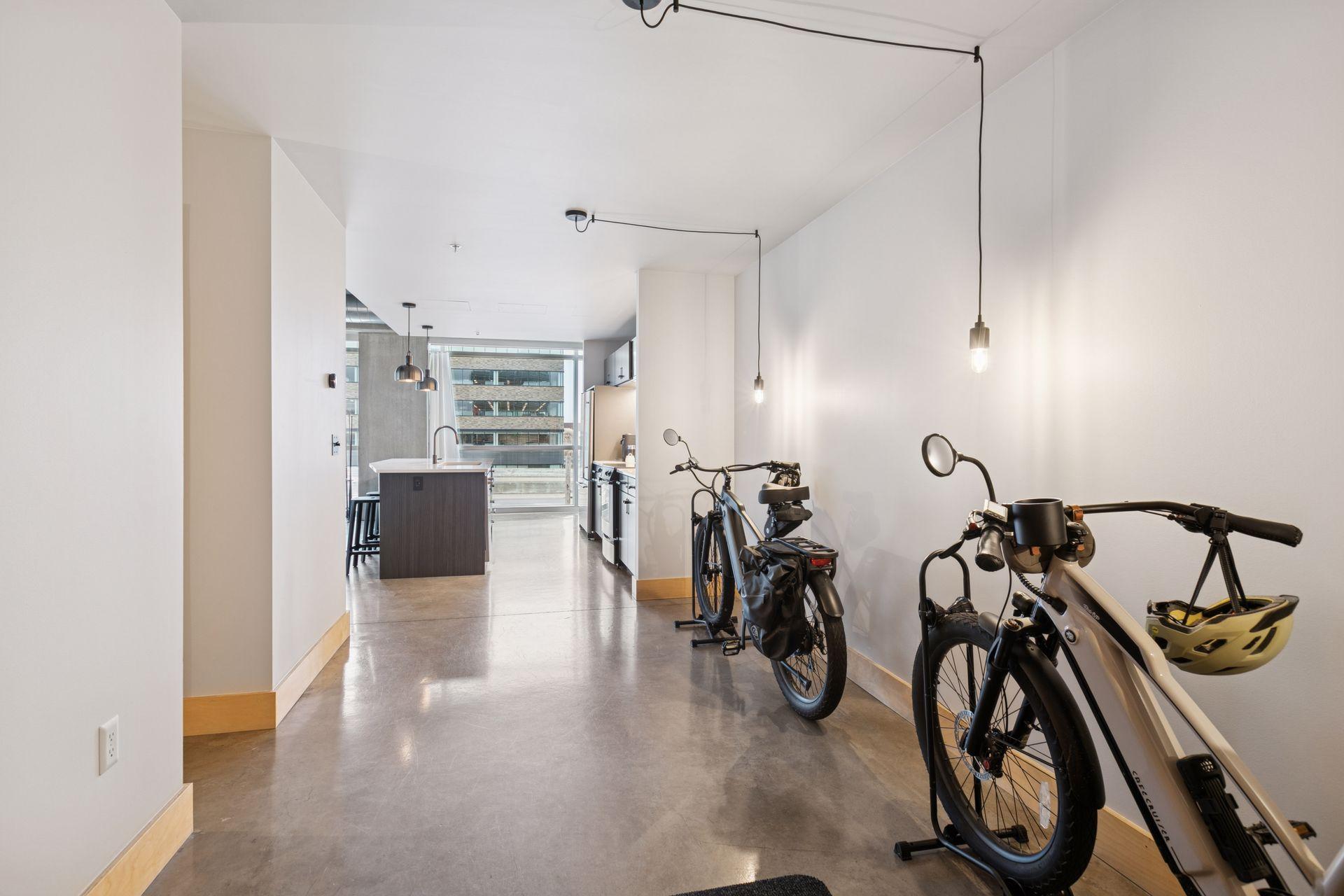 345 6th Avenue N Unit: 405