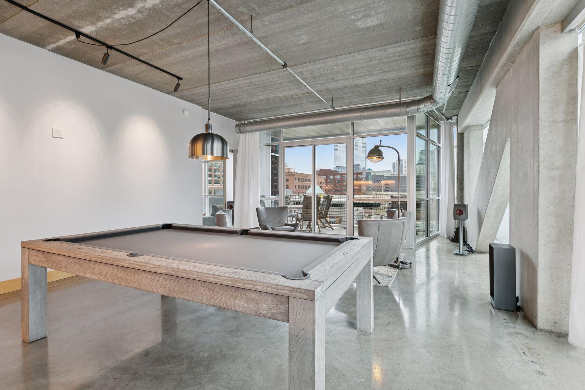 345 6th Avenue N Unit: 405