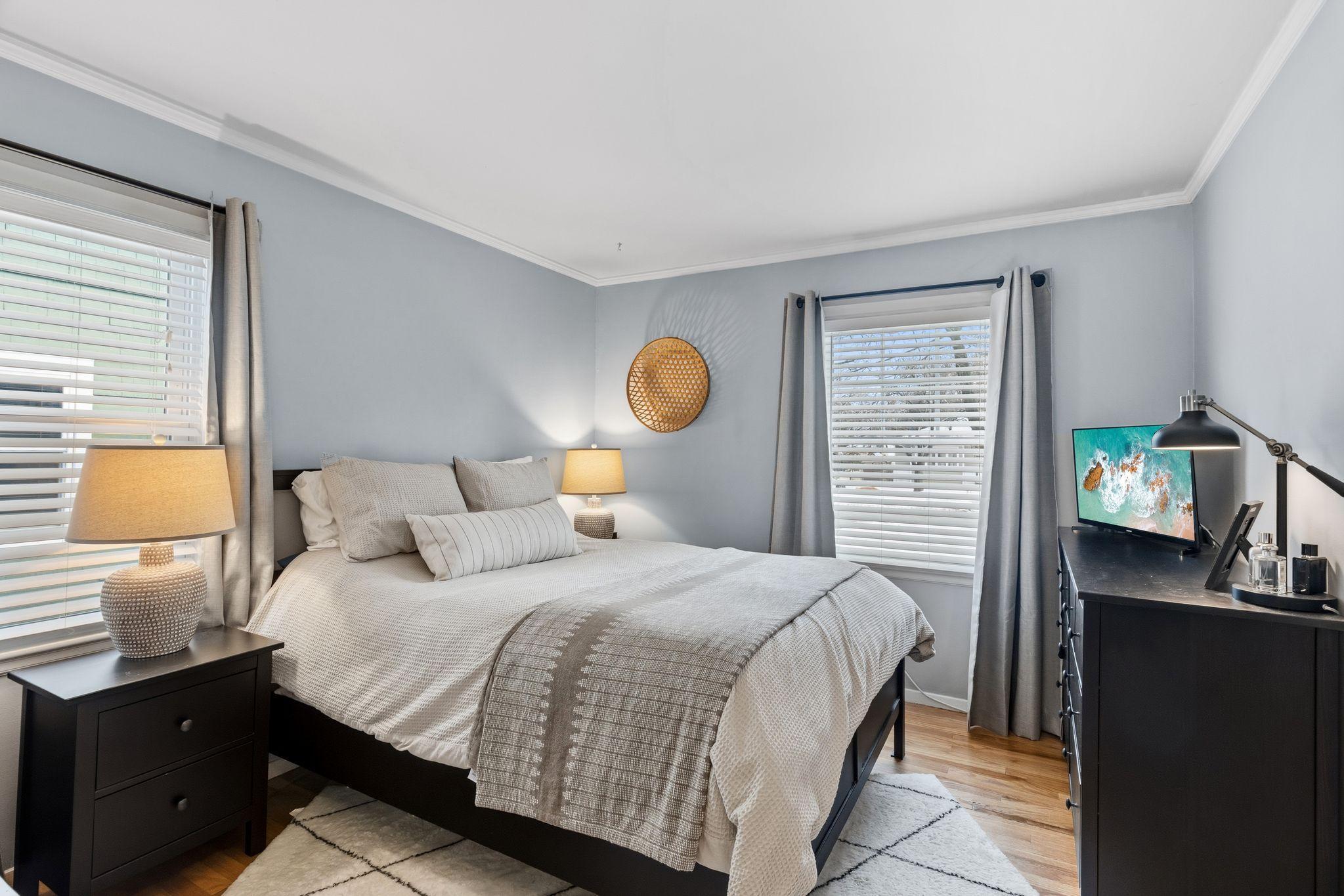 2740 Dakota Avenue S