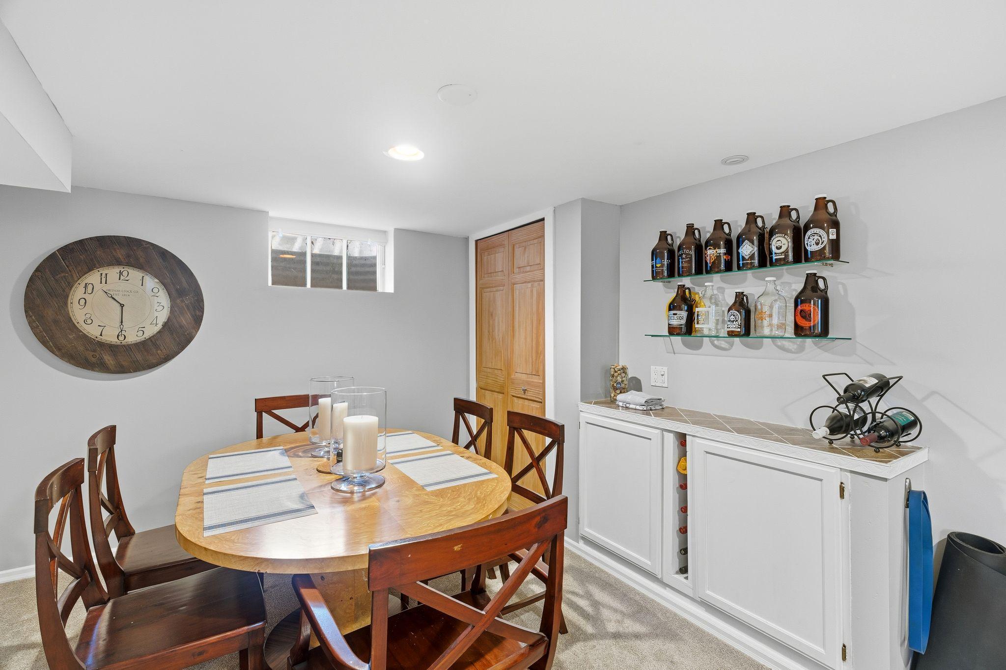 2740 Dakota Avenue S