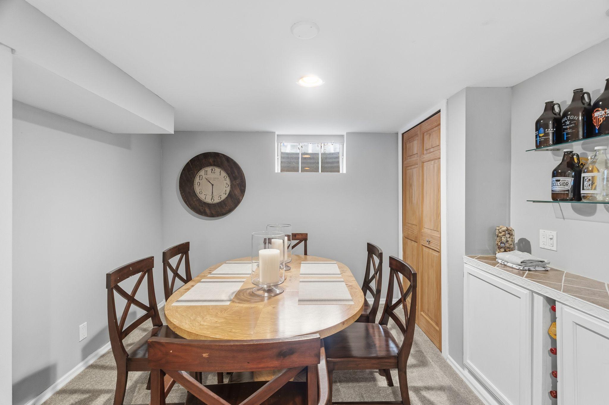 2740 Dakota Avenue S