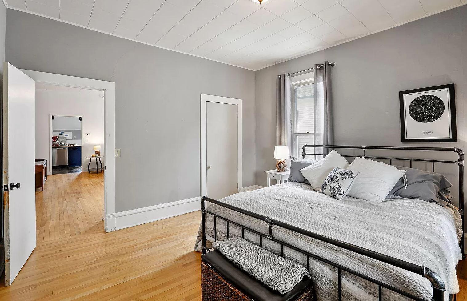 2809 Garfield Avenue