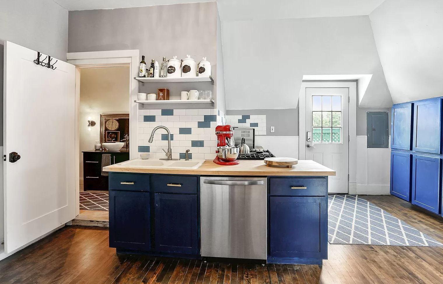 2809 Garfield Avenue